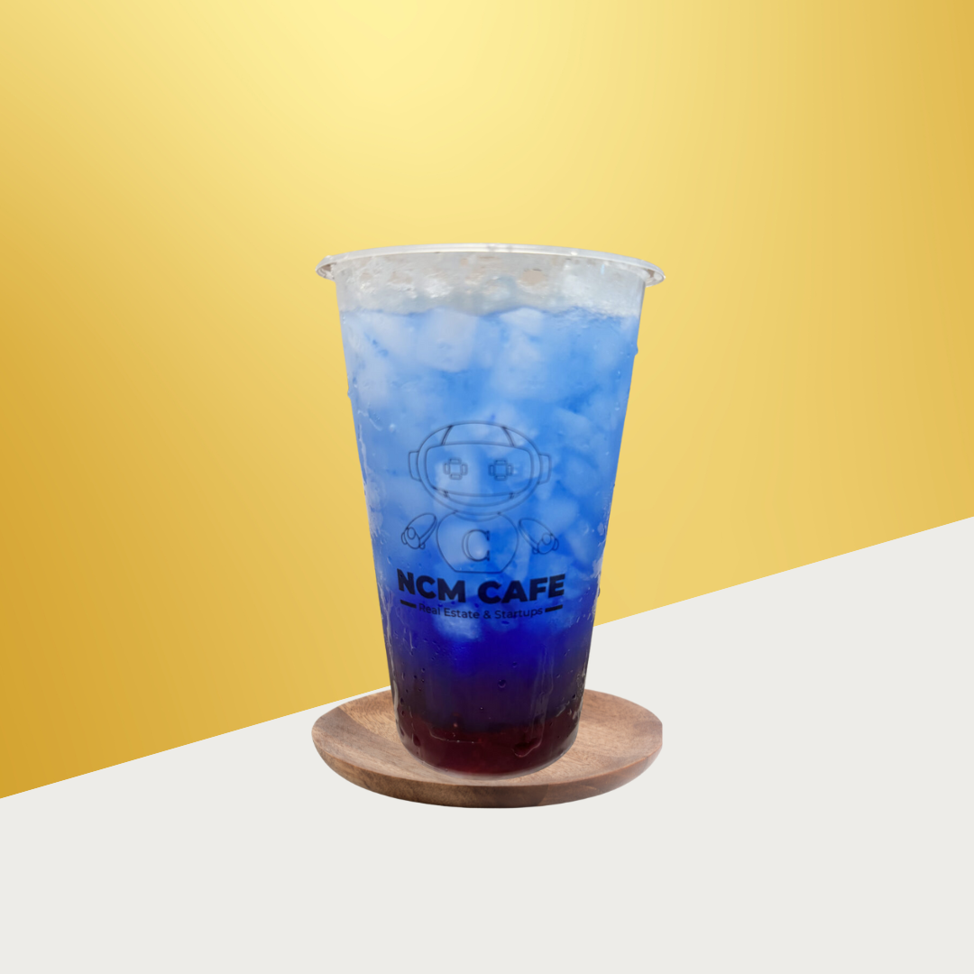 PCD CRY FOR ME (Blue spirulina lemonade and soda water with glitter)